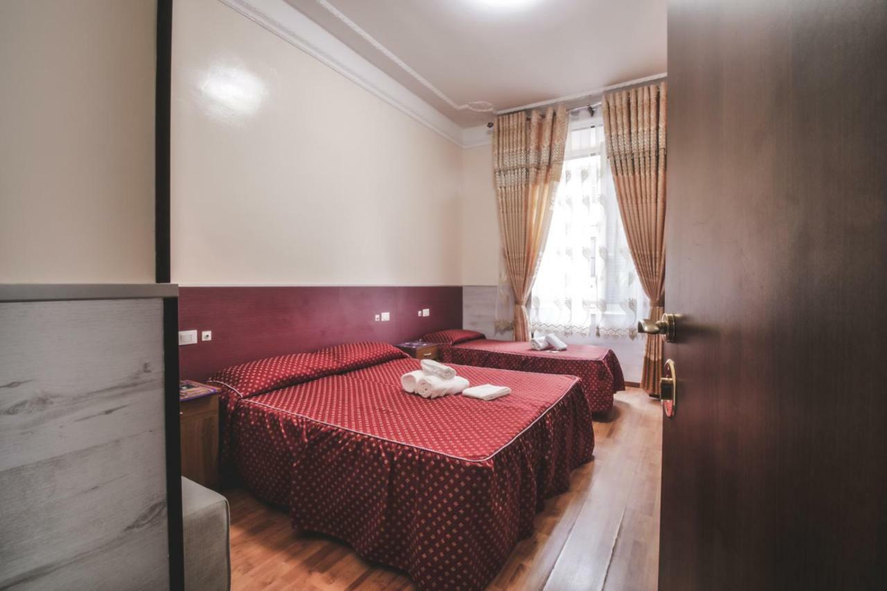 Vertex Guest House Рим Екстериор снимка