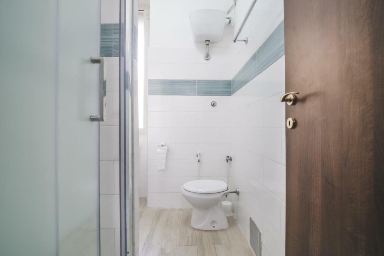 Vertex Guest House Рим Екстериор снимка